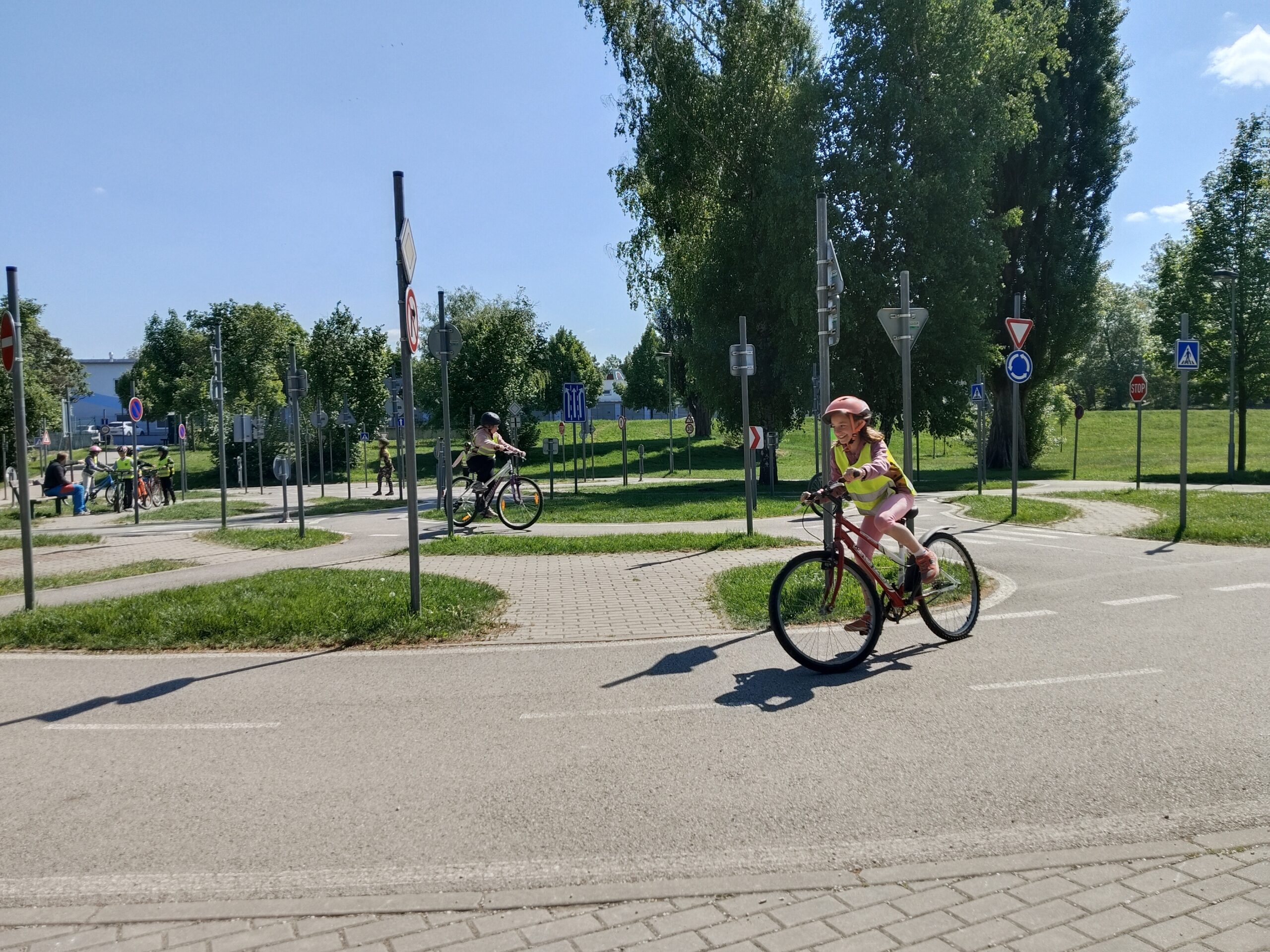 filter: 0; fileterIntensity: 0.0; filterMask: 0; brp_mask:0;
brp_del_th:null;
brp_del_sen:null;
delta:null;
module: photo;hw-remosaic: false;touch: (-1.0, -1.0);sceneMode: 8;cct_value: 0;AI_Scene: (-1, -1);aec_lux: 0.0;aec_lux_index: 0;HdrStatus: auto;albedo:  ;confidence:  ;motionLevel: -1;weatherinfo: null;temperature: 37;