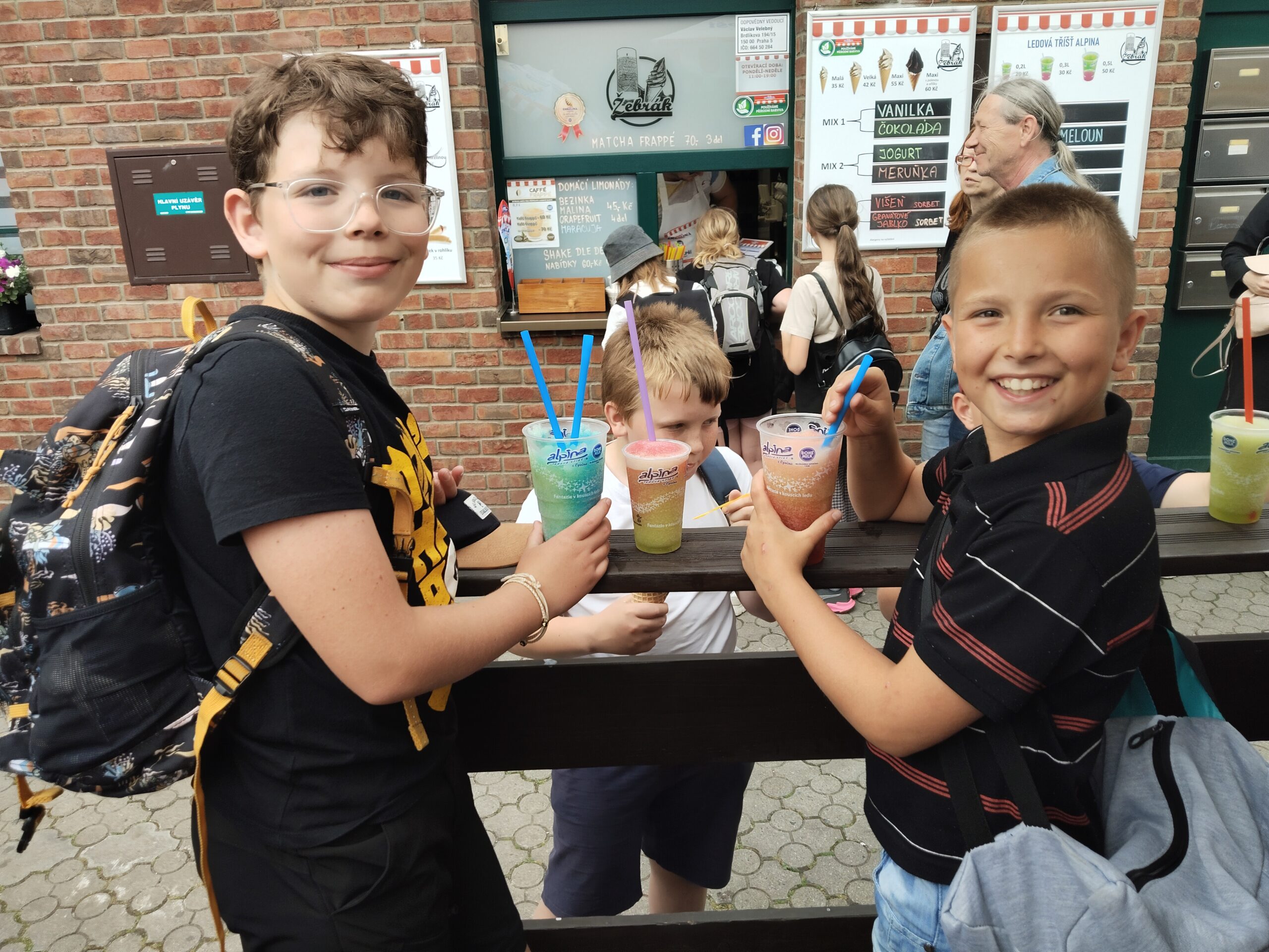 filter: 0; fileterIntensity: 0.0; filterMask: 0; hdrForward: 0; highlight: false; brp_mask:0;
brp_del_th:null;
brp_del_sen:null;
delta:null;
module: photo;hw-remosaic: false;touch: (-1.0, -1.0);sceneMode: 8;cct_value: 0;AI_Scene: (-1, -1);aec_lux: 0.0;aec_lux_index: 0;HdrStatus: auto;albedo:  ;confidence:  ;motionLevel: -1;weatherinfo: null;temperature: 38;