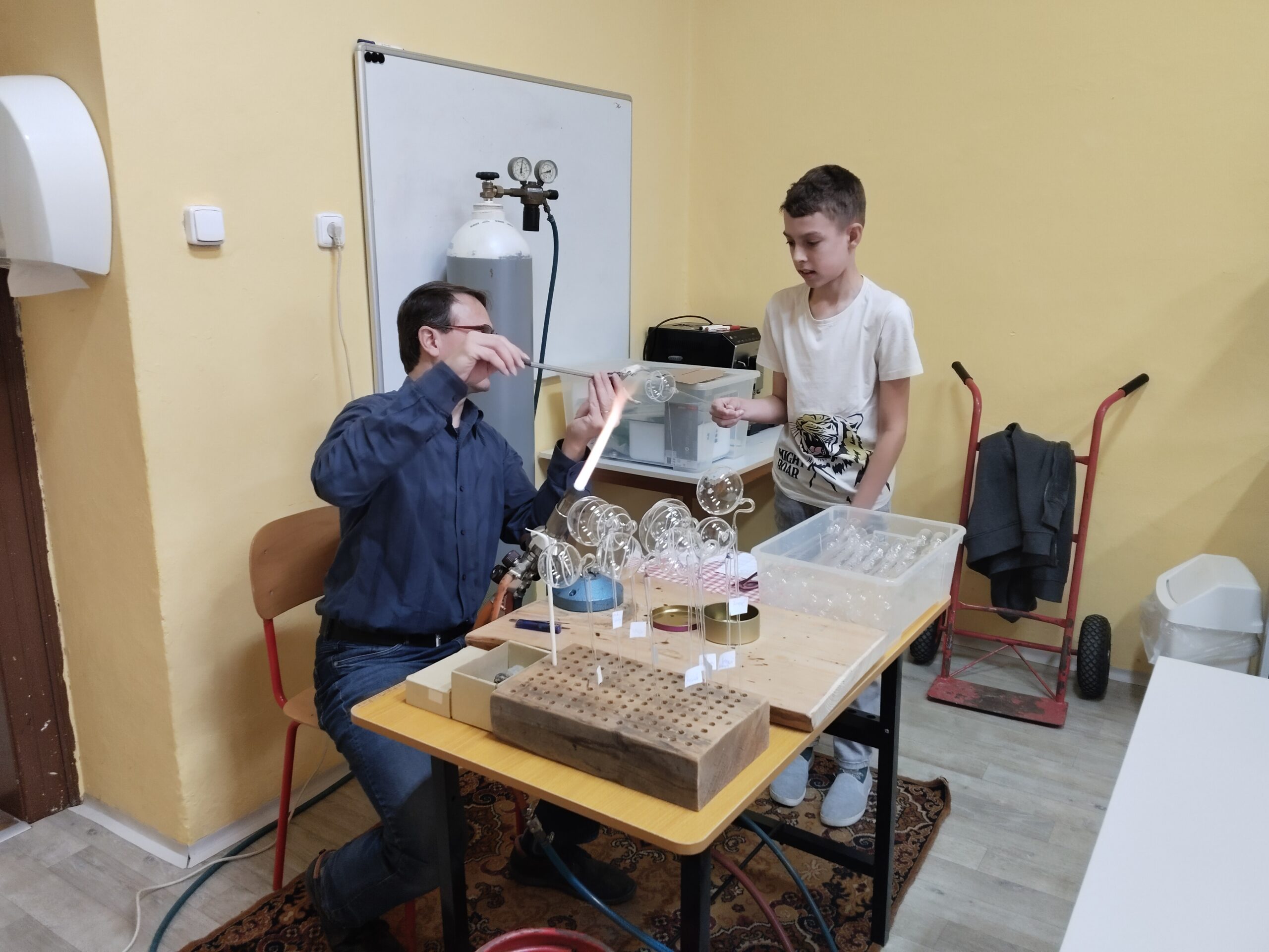 filter: 0; fileterIntensity: 0.0; filterMask: 0; hdrForward: 0; highlight: false; brp_mask:0;
brp_del_th:null;
brp_del_sen:null;
delta:null;
module: photo;hw-remosaic: false;touch: (-1.0, -1.0);sceneMode: 8;cct_value: 0;AI_Scene: (-1, -1);aec_lux: 0.0;aec_lux_index: 0;HdrStatus: auto;albedo:  ;confidence:  ;motionLevel: -1;weatherinfo: null;temperature: 29;