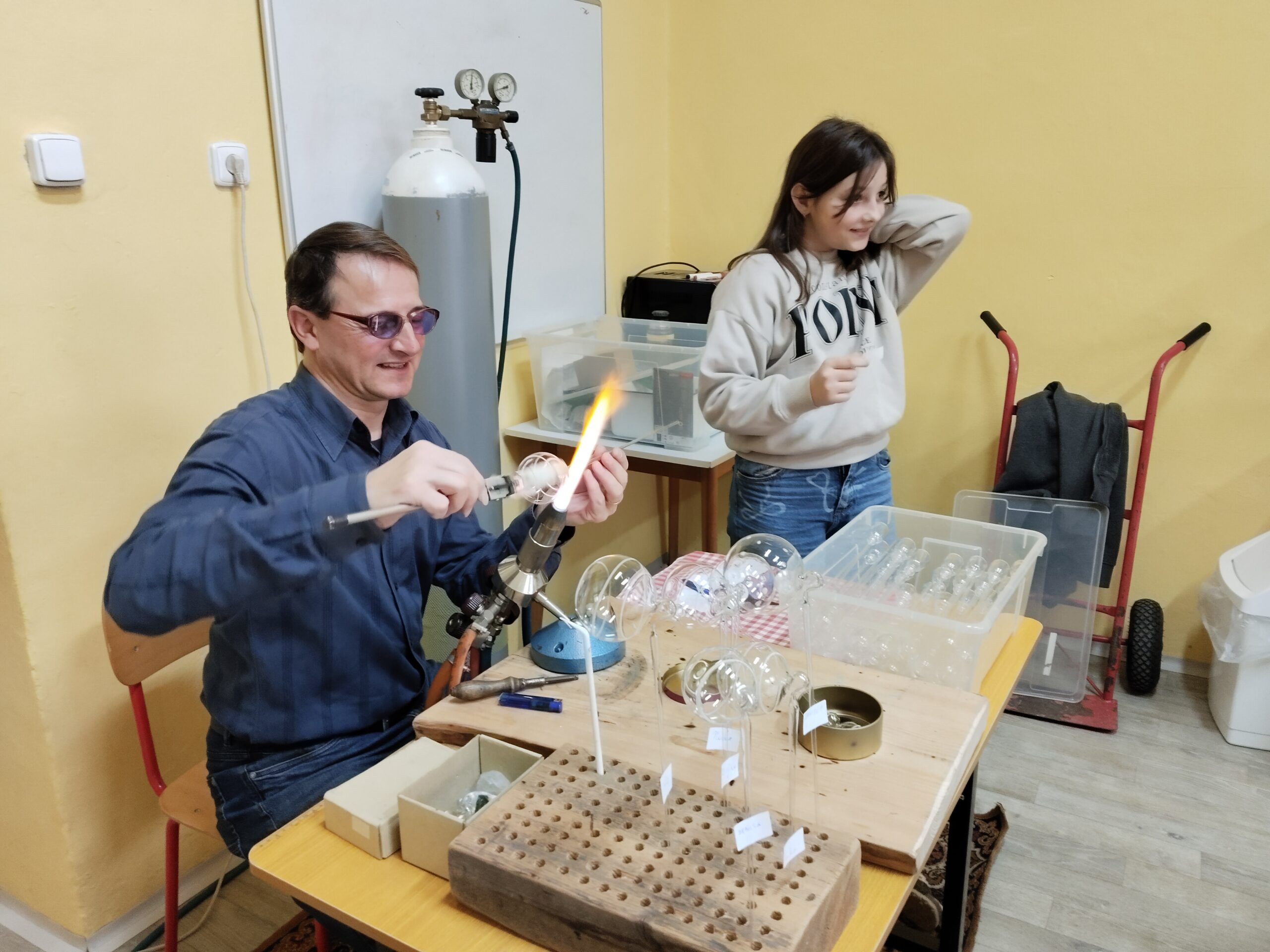 filter: 0; fileterIntensity: 0.0; filterMask: 0; hdrForward: 0; highlight: false; brp_mask:0;
brp_del_th:null;
brp_del_sen:null;
delta:null;
module: photo;hw-remosaic: false;touch: (-1.0, -1.0);sceneMode: 8;cct_value: 0;AI_Scene: (-1, -1);aec_lux: 0.0;aec_lux_index: 0;HdrStatus: auto;albedo:  ;confidence:  ;motionLevel: -1;weatherinfo: null;temperature: 32;