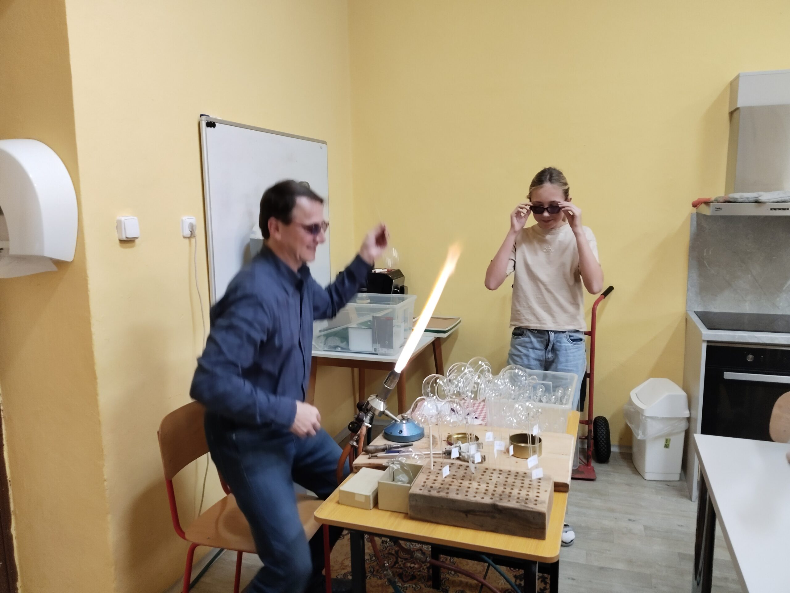 filter: 0; fileterIntensity: 0.0; filterMask: 0; hdrForward: 0; highlight: true; brp_mask:0;
brp_del_th:null;
brp_del_sen:null;
delta:null;
module: photo;hw-remosaic: false;touch: (-1.0, -1.0);sceneMode: 8;cct_value: 0;AI_Scene: (-1, -1);aec_lux: 0.0;aec_lux_index: 0;HdrStatus: auto;albedo:  ;confidence:  ;motionLevel: -1;weatherinfo: null;temperature: 29;