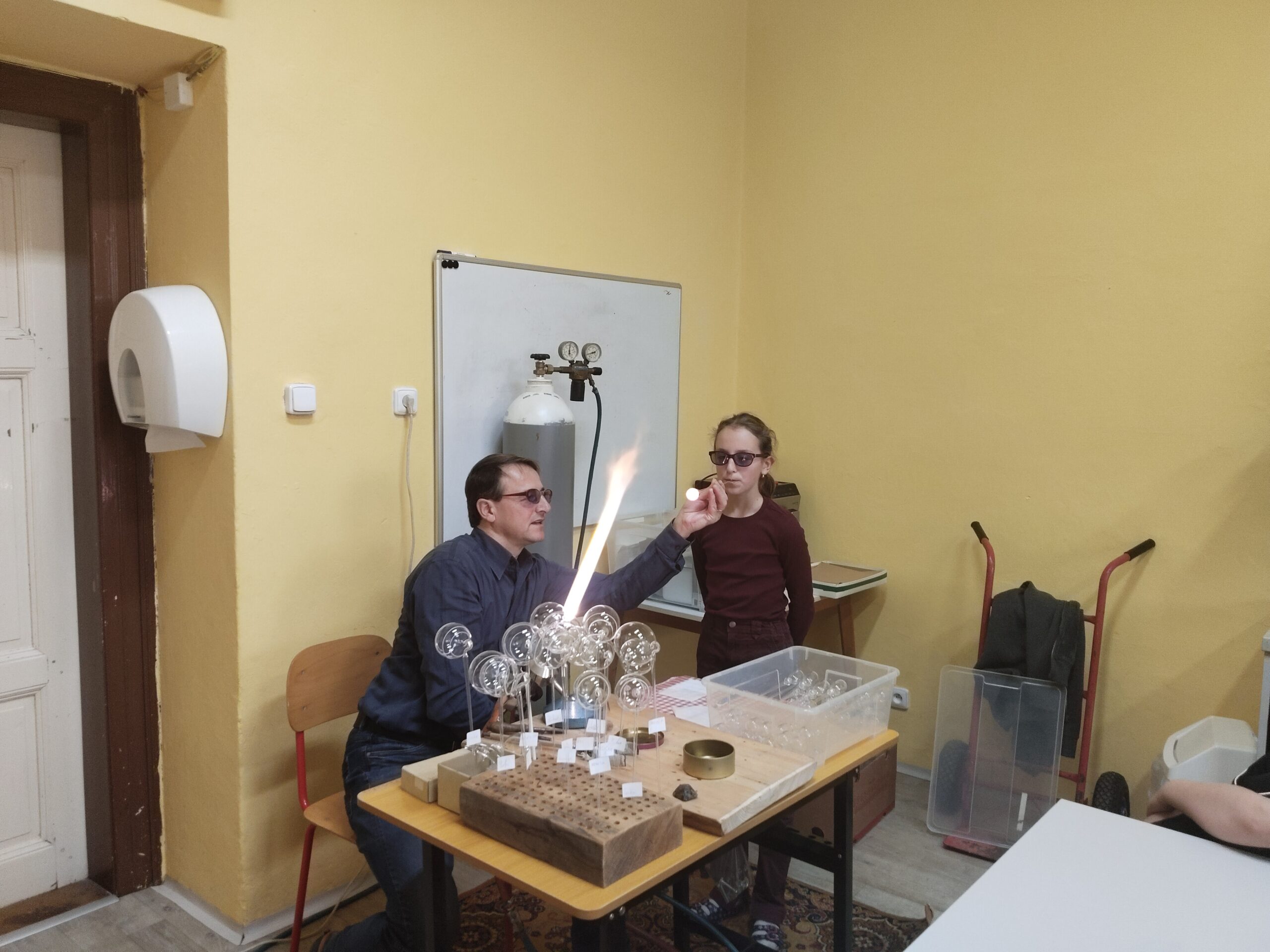 filter: 0; fileterIntensity: 0.0; filterMask: 0; hdrForward: 0; highlight: false; brp_mask:0;
brp_del_th:null;
brp_del_sen:null;
delta:null;
module: photo;hw-remosaic: false;touch: (-1.0, -1.0);sceneMode: 8;cct_value: 0;AI_Scene: (-1, -1);aec_lux: 0.0;aec_lux_index: 0;HdrStatus: auto;albedo:  ;confidence:  ;motionLevel: -1;weatherinfo: null;temperature: 33;